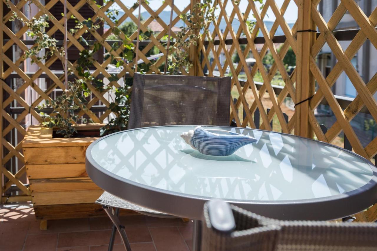 Bed and Breakfast La Crociata Сарцана Экстерьер фото